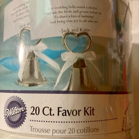 - Wilton silver bell wedding favors 20 count - Picture 4 of 5
